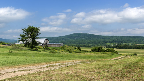 barn rural landscape vermont farm addison addisoncounty