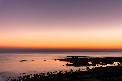 zhunesh canon 650d sigma landscape seascape sunset colors sea arabiangulf rocks water longexposure crescent moon qatar dukhan twilight photography light