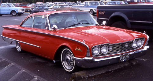 1960 Ford fairlane starliner #2