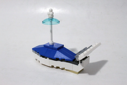 LEGO July 2015 Monthly Mini Build Whale (40132)