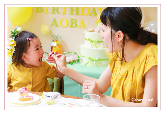 3才のお誕生日記念写真撮影,誕生日ケーキ,子供写真,家族写真,写真館・フォトスタジオとは違う出張撮影,名古屋市熱田区