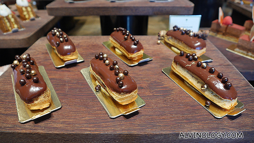 Even the chocolate eclairs are so elegant 