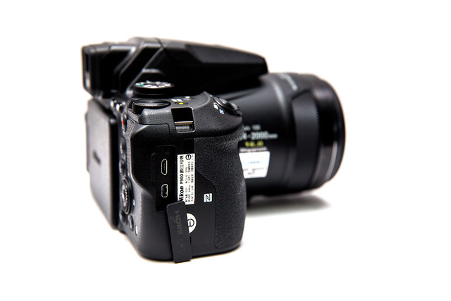 Nikon Coolpix P900 挑戰巨砲！83x 光學變焦！24-2000mm 等效怪物 @3C 達人廖阿輝