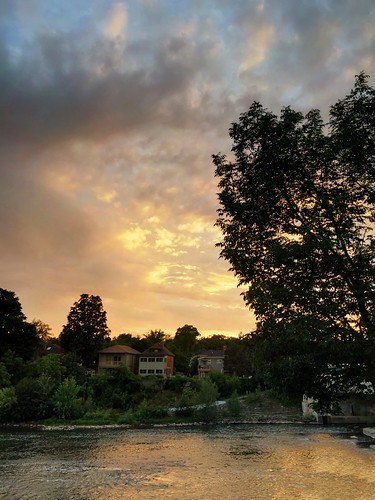 cambridge sunset cloud weather iphone cameraapp snapseed