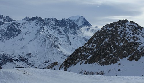 valais suisse vichères bavon tourdebavon massifdescombins montagnes nature hiver neige nuages paysages