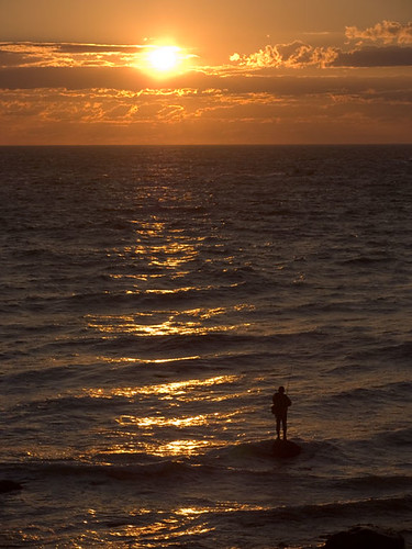 ocean people newyork sunrise fisherman hamptons longisland montaukpoint