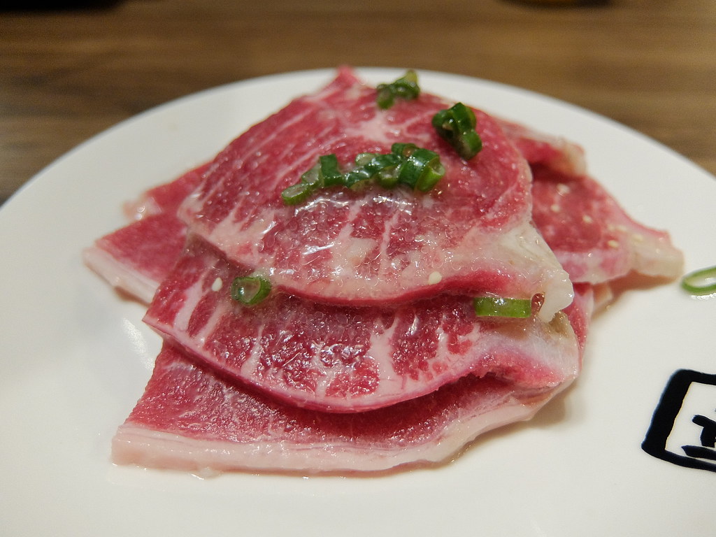 高雄-夢時代-牛角日式燒肉專賣店|吃到飽