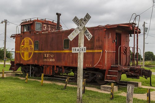 railroad red santafe oklahoma historic caboose
