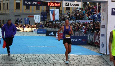 Kreisinger ve formě běžel v Olomouci svižně 1:05:49