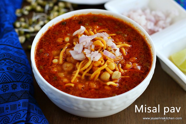 MISAL PAV RECIPE | MAHARASTRIAN MISAL PAV | Jeyashri's Kitchen