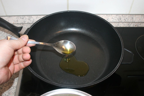 21 - Olivenöl erhitzen / Heat up olive oil