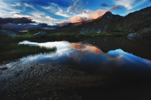sunset alps schweiz switzerland pond sonnenuntergang wolken bern alpen bergsee grimsel grimselpass emieldezwart