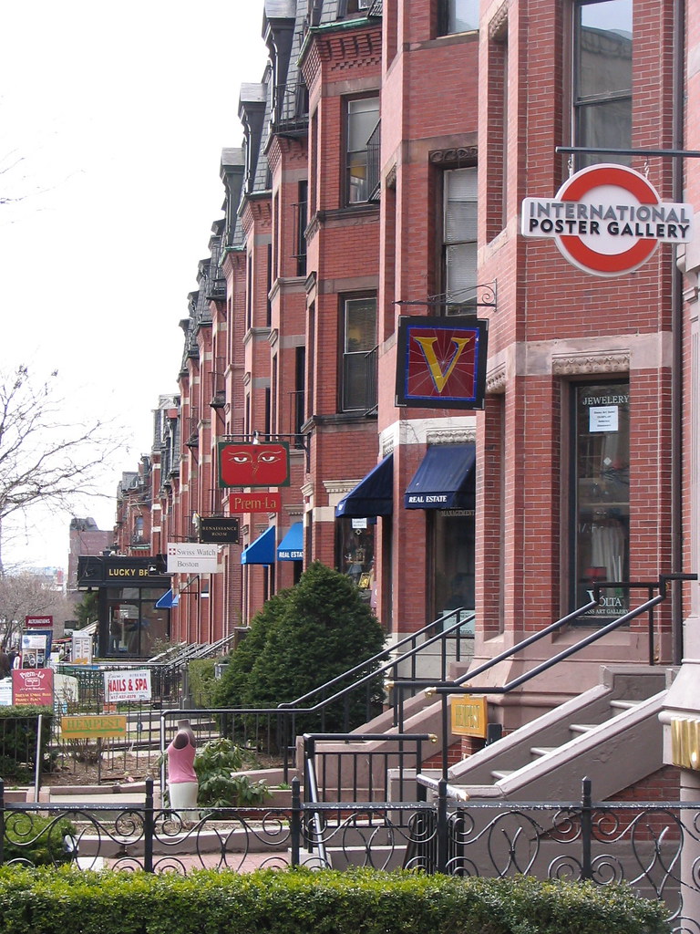 35 fun photos of Newbury street, Boston | BOOMSbeat