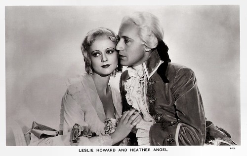 Leslie Howard and Heather Angel in Berkeley Square (1933)