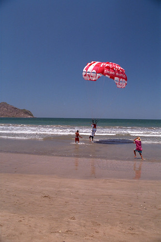 cruise beach geotagged mexico parasail mazatlán mexicounitedmexicanstates unitedmexicanstates camera:make=canon image:Shot=5 geo:country=mexico camera:model=eoselan image:rating=2 roll:type=gold1005 event:Type=travel event:Group=traceywb event:Code=199705cruise address:Tag=mazatlan geo:city=mazatlan image:CD=52006 image:CD=526 image:NegPage=0228 neg:page=0228 image:CDID=634030422792 image:Roll=912 cd:id=634030422792 cd:num=52 roll:num=912 roll:envelope=156534