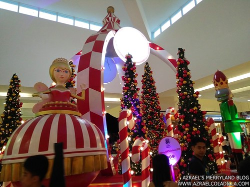 Glittering Holiday Parade at SM City Pampanga