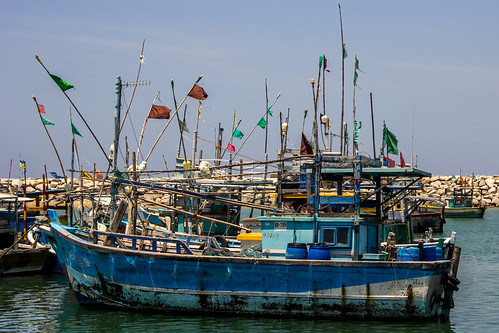 travel port coast boat harbour east srilanka batticaloa oluvil sainthamaruthu