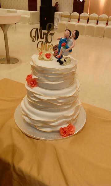 Cake by Candy's Creations