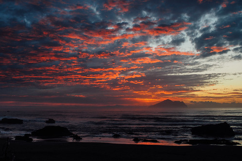 日出 龜山島 taiwan yilan 台灣 宜蘭 外澳 海灘 海 sea olympus penf sunrise dawn 714mmf28pro 714mm f28 pro