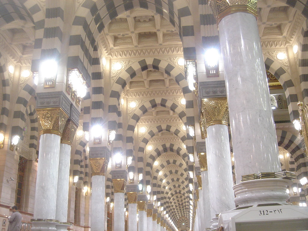 Masjid Al Nabawi Interior Arches Fraz Ismat Flickr