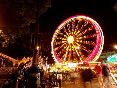 nightphotography wheel festival night giant lights hessen ride ferris entertainment nightview fest darmstadt marktplatz hesse giantwheel longtimeexposure heinerfest darmstädter giantride