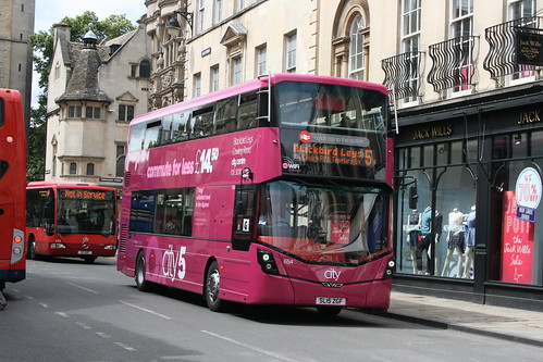 Oxford Bus Company 654 on Route 5, Oxford Carfax