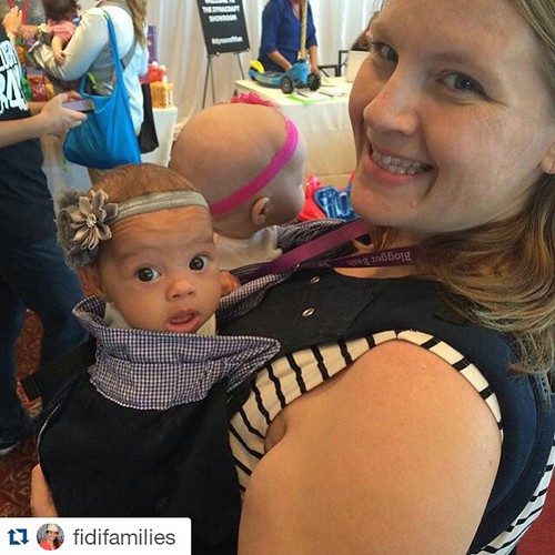 This is how I spent most of my day with the #twins #lilburghers #weego #Repost @fidifamilies (THANK YOU!!!) ・・・ Cutest twins award goes to @mrsgregwillis @bloggerbashnyc #bbnyc #babycarryingmama #howtwinsroll #babies #nyc #bloggers #influencers