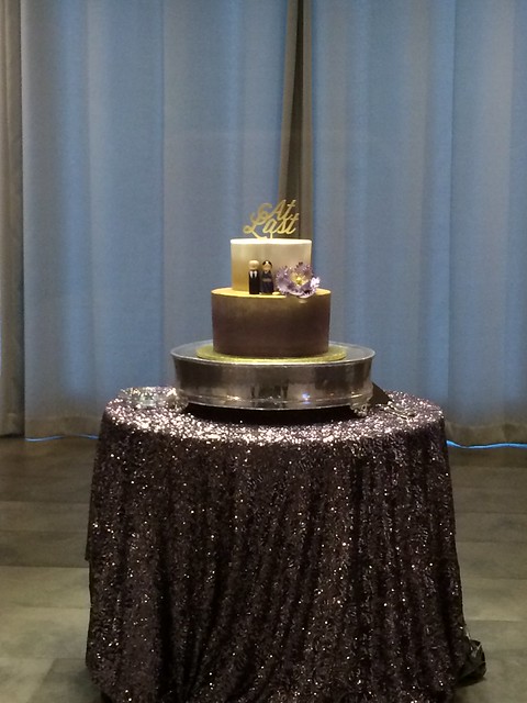 Lovely wedding cake!
