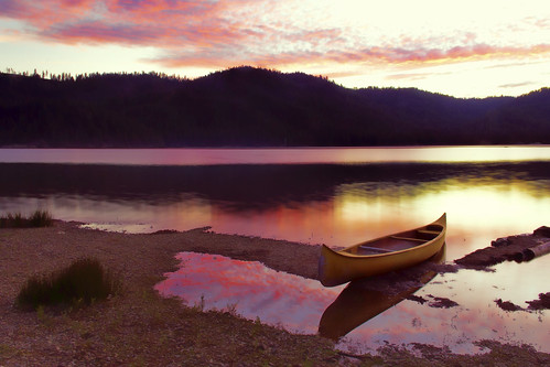 painterly buttlake canoe evening sunset reflection reflectioninwater reflectiononwater wetreflection northerncalifornia camping grimeshome davidgrimesphotography davidgrimesphotographer grimeshomephotography