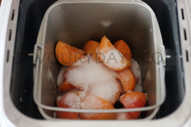 Making apricot jam