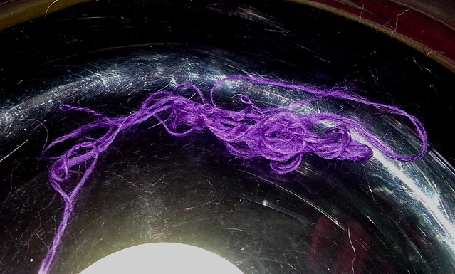Tour de Fleece 2015 Day
19 - July 22 - Why NOT to Overfill a Bobbin - Loop Bullseye Bump in Ultraviolet
Tangles