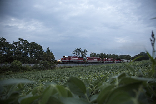 dusk trains soybeans sd402 rjcorman ebensburgpa