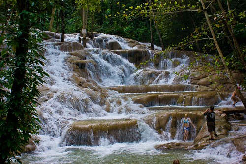 water river waterfall wasserfall rapids dunn jamaica ocho rios ochorios caribbeansea dunnsriver karibik jamaika kreuzfahrt costafortuna