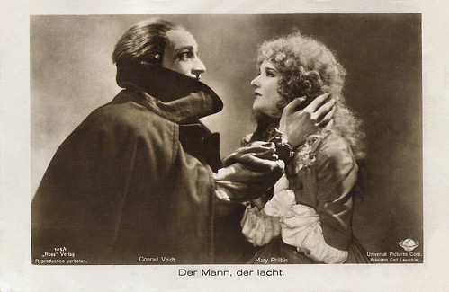 Conrad Veidt and Mary Philbin in The Man Who Laughs (1928)