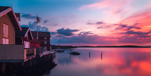ocean longexposure sunset sea sky sun sunlight house reflection water mirror bay sweden harbour outdoor nd bohuslän grundsund ndfilter nd16