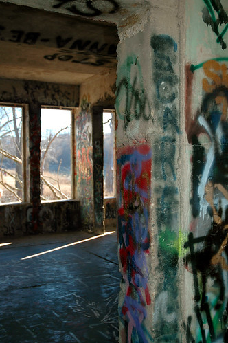 arkansas montene beaverlake oklahomarowhotel abandoned ruraldecay graffiti