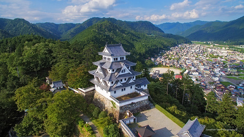 castle japan asia southeastasia hill takayama gifu clearskies gujio gujohachimancastle