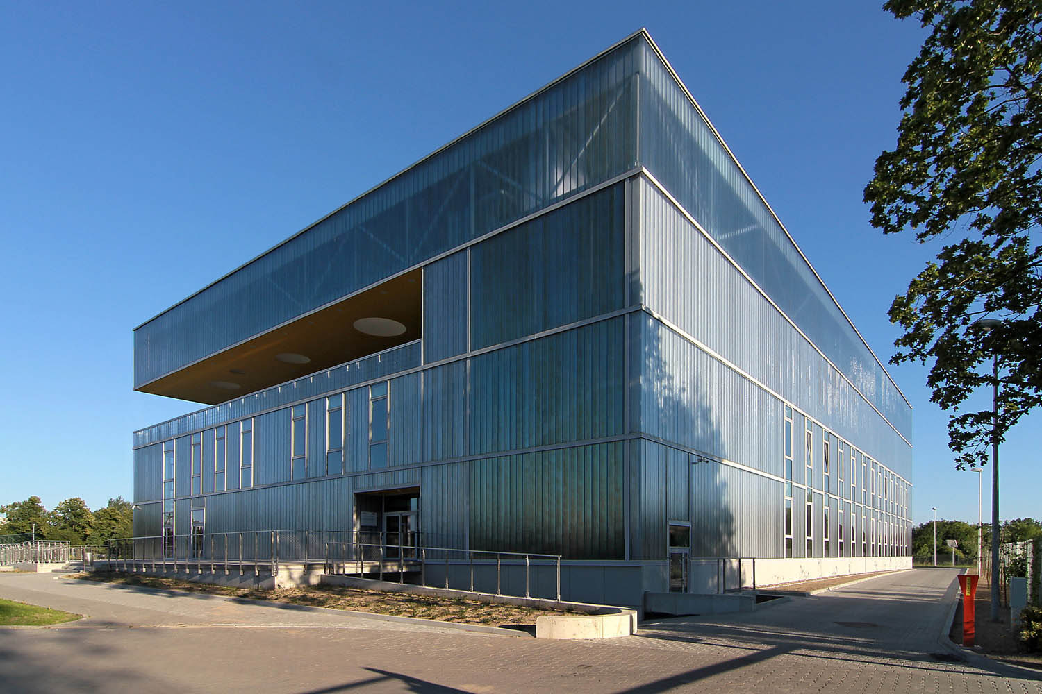mm_Sports Hall in Poznan design by Neostudio Architekci_10