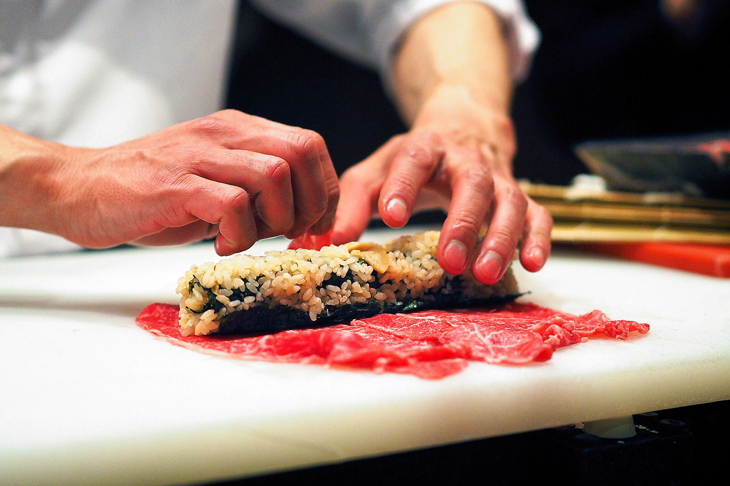 Washoku Lover's Kitchen: Chef Raita Demonstrating how to make his version of sukiyaki