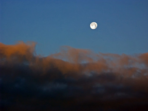 blue light red sky cloud moon white france sunrise brittany colours albaluminis bretagne breizh christian ciel breton aube dimagea2