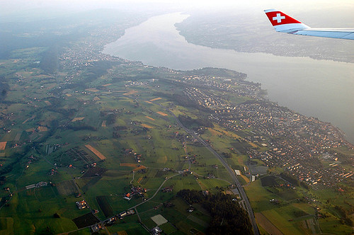 lake geotagged switzerland flying swiss zurich wing landing windowview zürich winglet aeroport aeropuerto a330 lx zürichsee lakezurich zürisee zuriche onapproach geo:lon=8793526 geo:lat=47196711