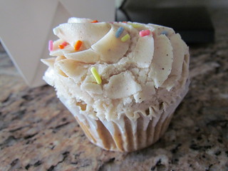 Chai Cupcake (slightly smooshed) from The Fluing Cupcake