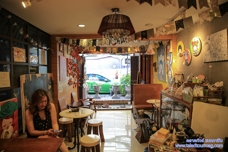MOKA Café and Gallery 