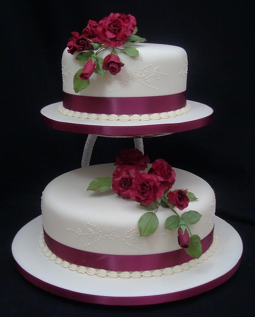 Wedding Cake by Linda's Sugar Flowers & Cakes