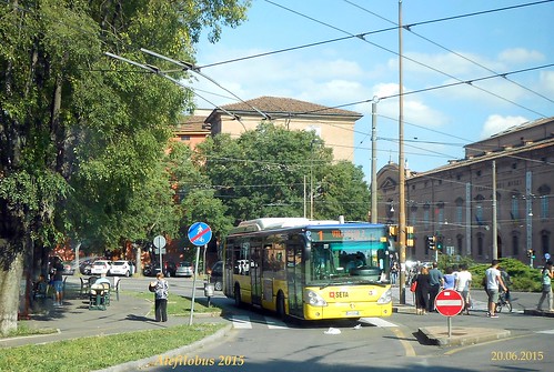 autobus Citelis n° 187 in largo Moro - linea 1