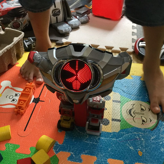 仮面ライダードライブ35話に登場の ベルトさん ロボット を息子テルが作りました