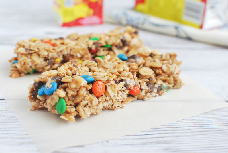 No Bake Granola Bars - perfect for kids or adults! 