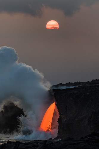 lava hot hawaii bigisland 61g ocean entry kalapana volcano volcanoes nationalpark