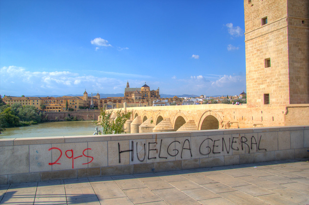 Grafitti for general strike in Spain in 2010