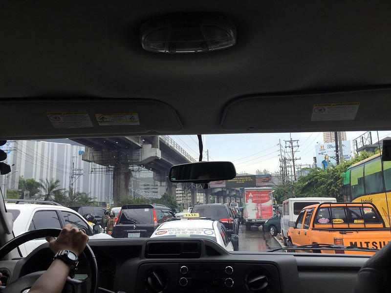 Manila''s congested roads